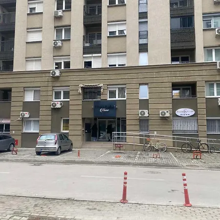 Lumi - Two Bedrooms And Parking Space Skopje