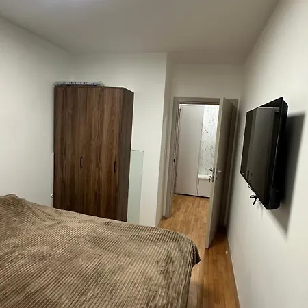Lumi - Two Bedrooms And Parking Space Διαμέρισμα Σκόπια